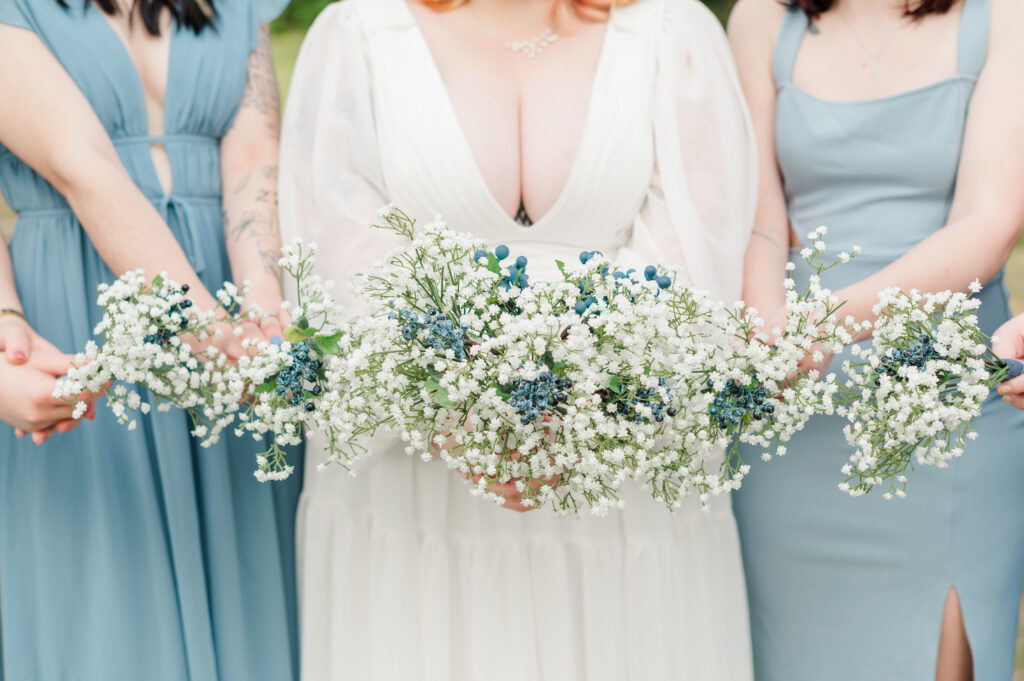 bridesmaids with flowers