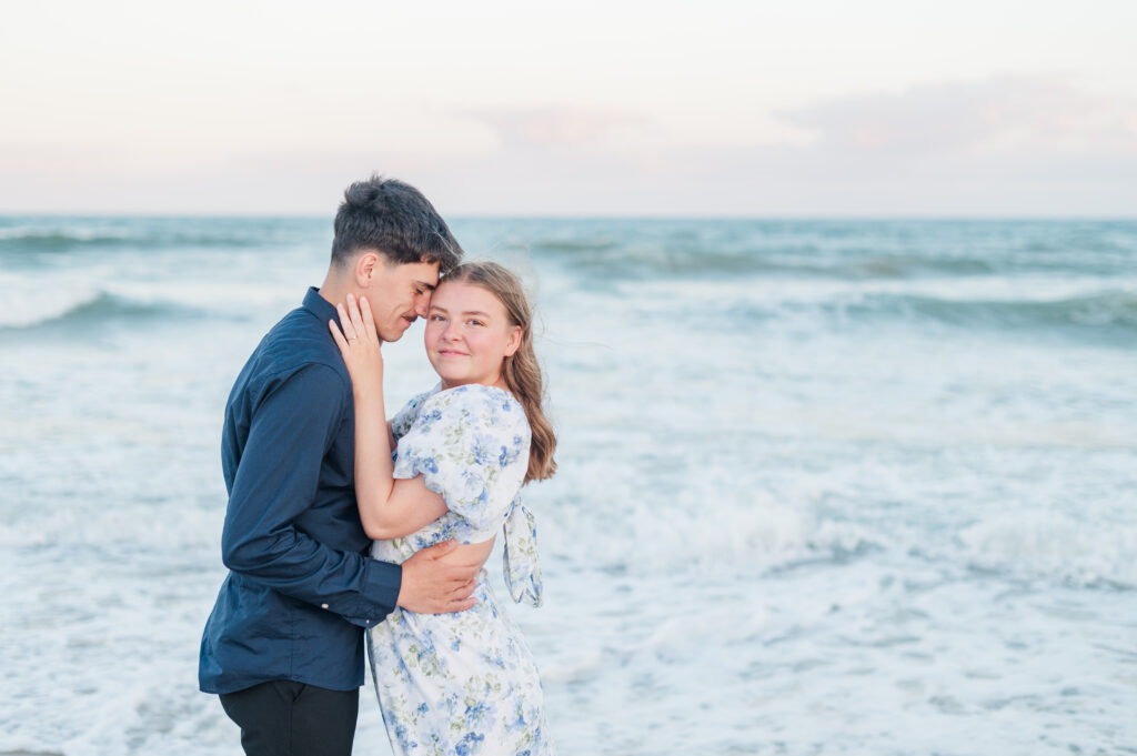 couple posing at topsail beach