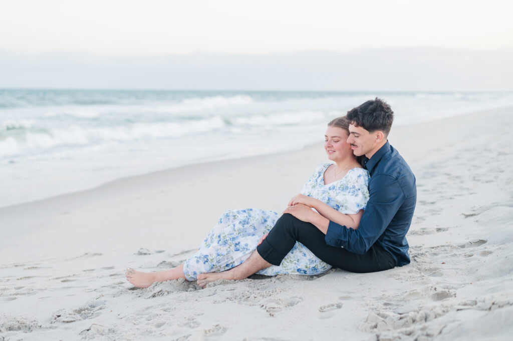 couple posing at topsail beach