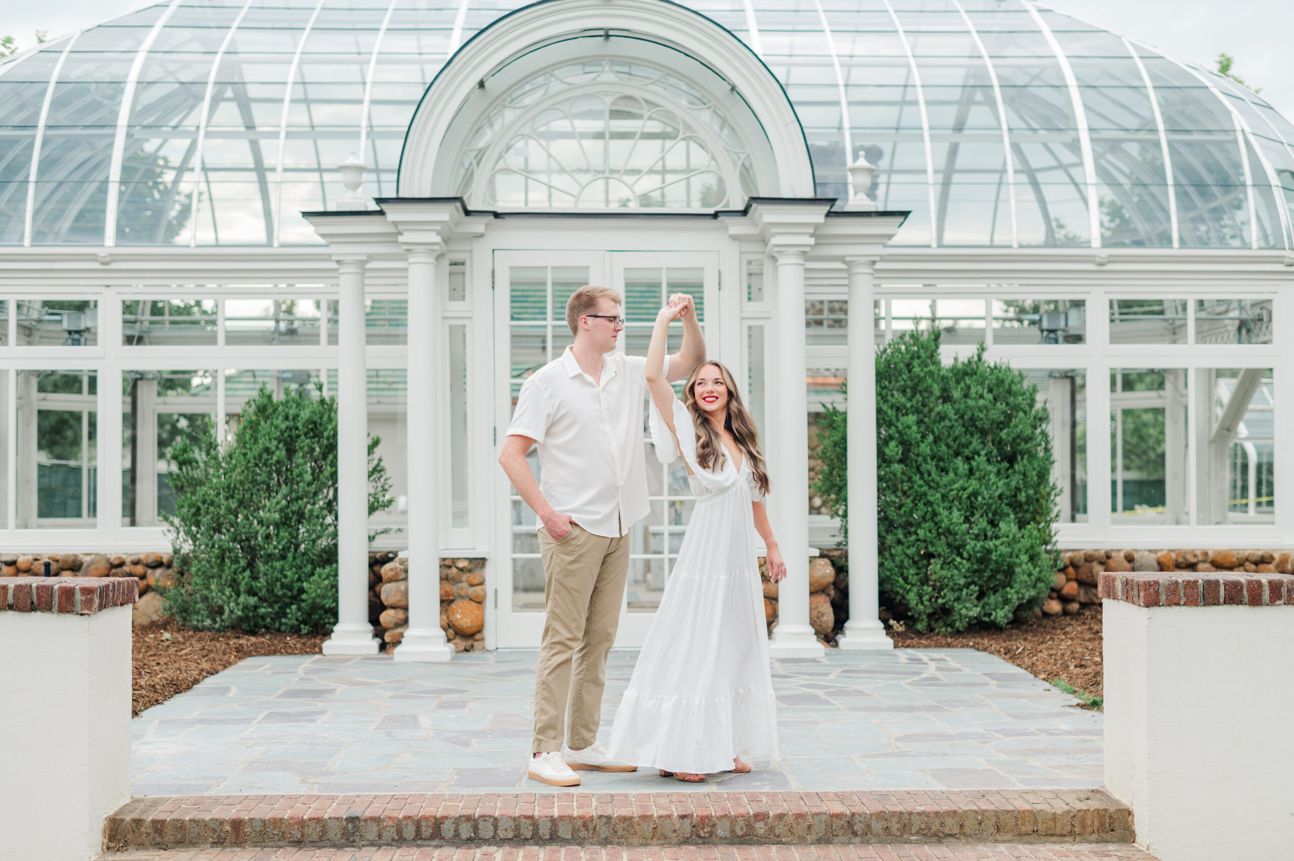 engagement session dancing