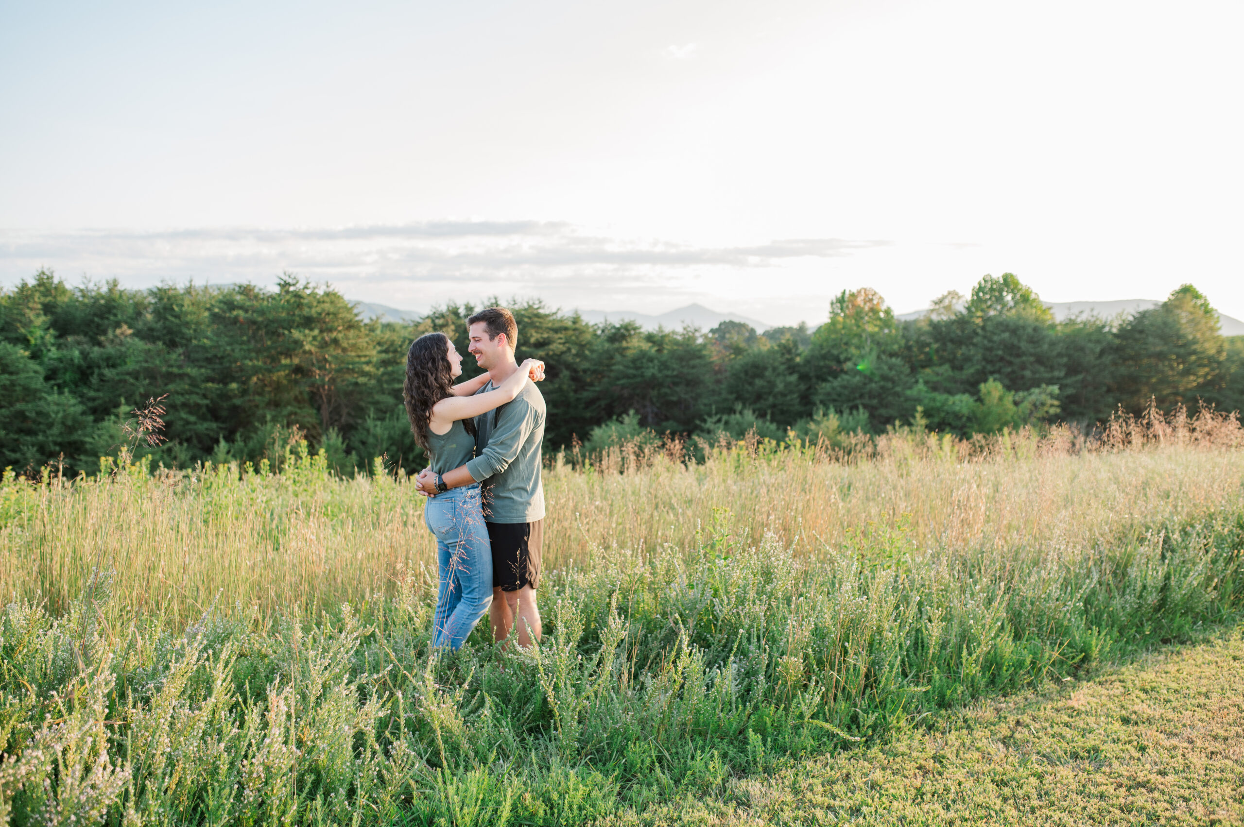 engagement photo pose ideas