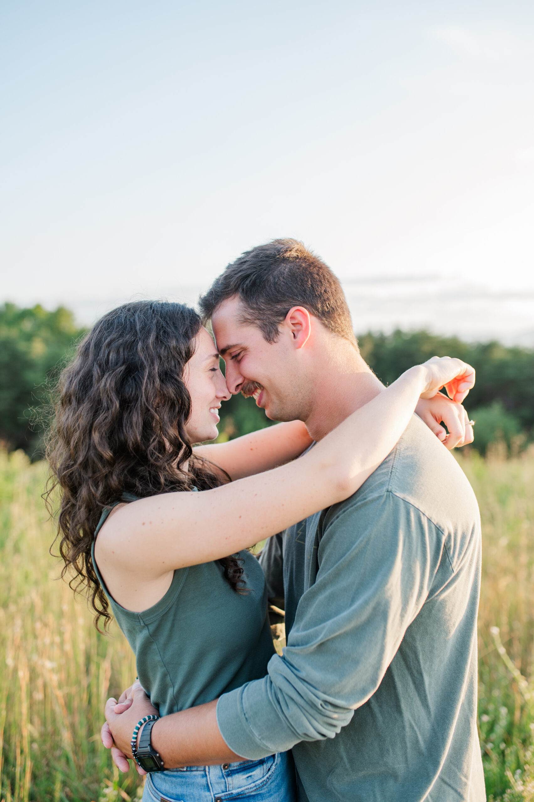 engagement photo pose ideas