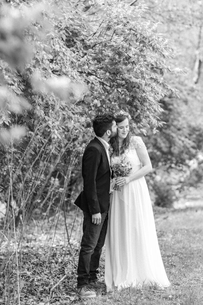 Tanglewood Park Bride and Groom Black and White
