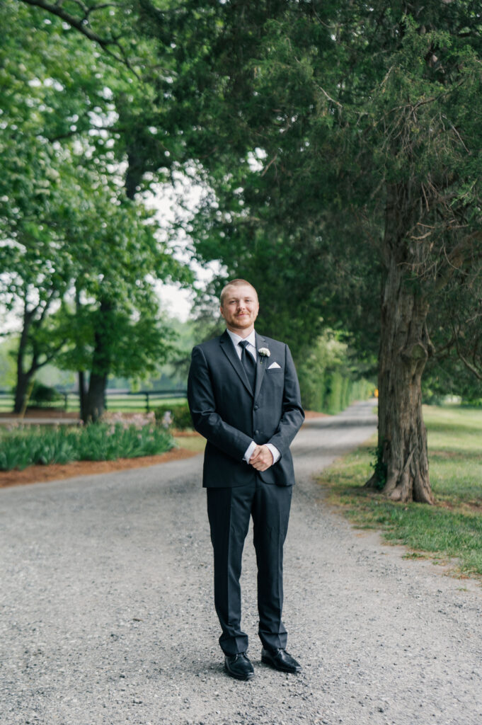 Summerfield groom portraits