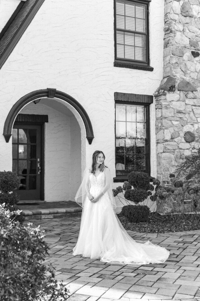 Greensboro bridal portraits b/w
